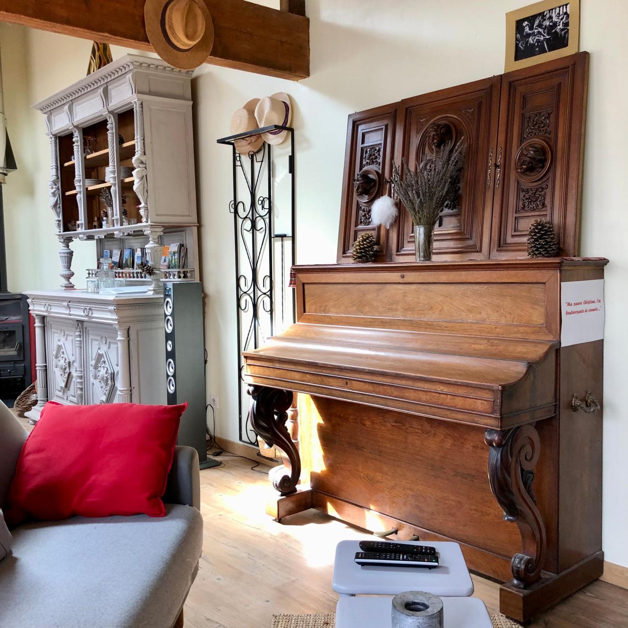 - Le Patio - Calme, Chaleureux, Unique Apartment Besancon Ngoại thất bức ảnh
